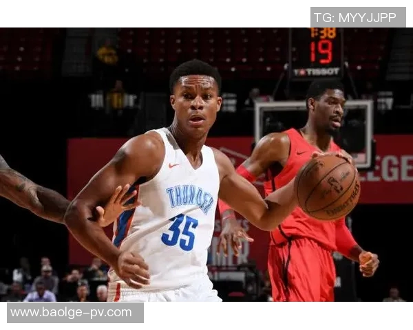 雷霆胜掘金,26投11中的威廉姆斯火力全开,逆天表现助队豪取胜利